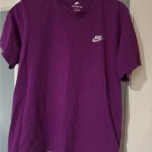 Nike Deep Purple Tee men’s large never worn